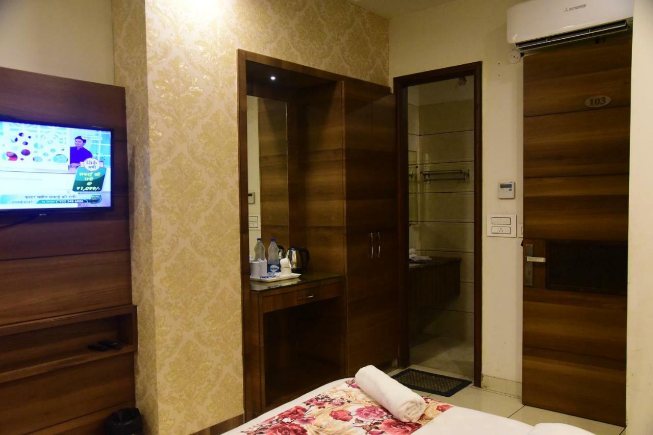Hotel D S Inn Амритсар Экстерьер фото